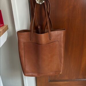 Madewell Brown Leather Tote Bag with Minimalist Design